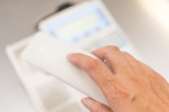 ビジネスフォンの保留と転送の使い分け方